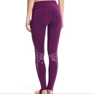 ALO LASER CUT YOGA LEGGINGS